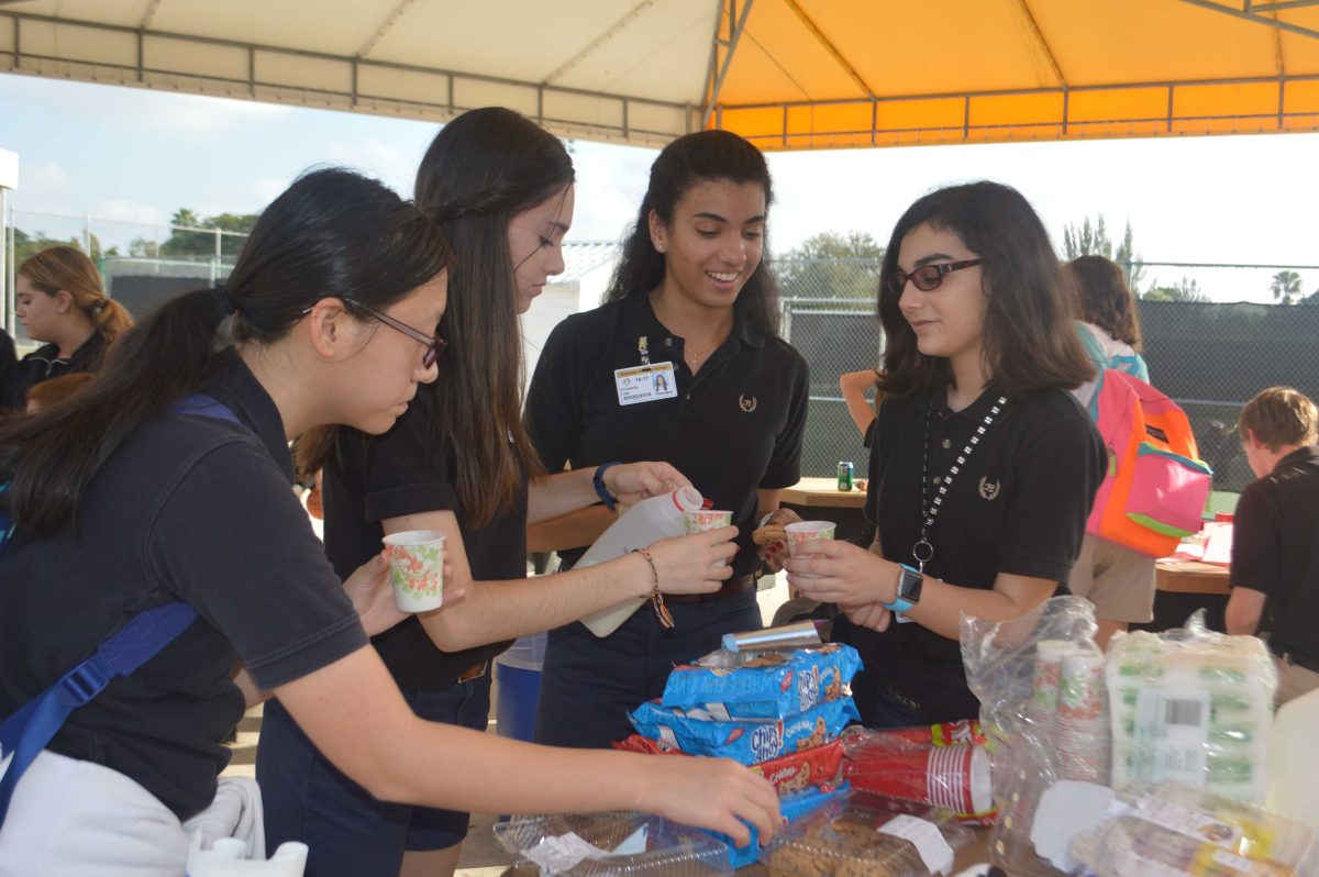 Milk, cookies and wish-granting: Make-A-Wish Club holds annual “Letters for Santa” event