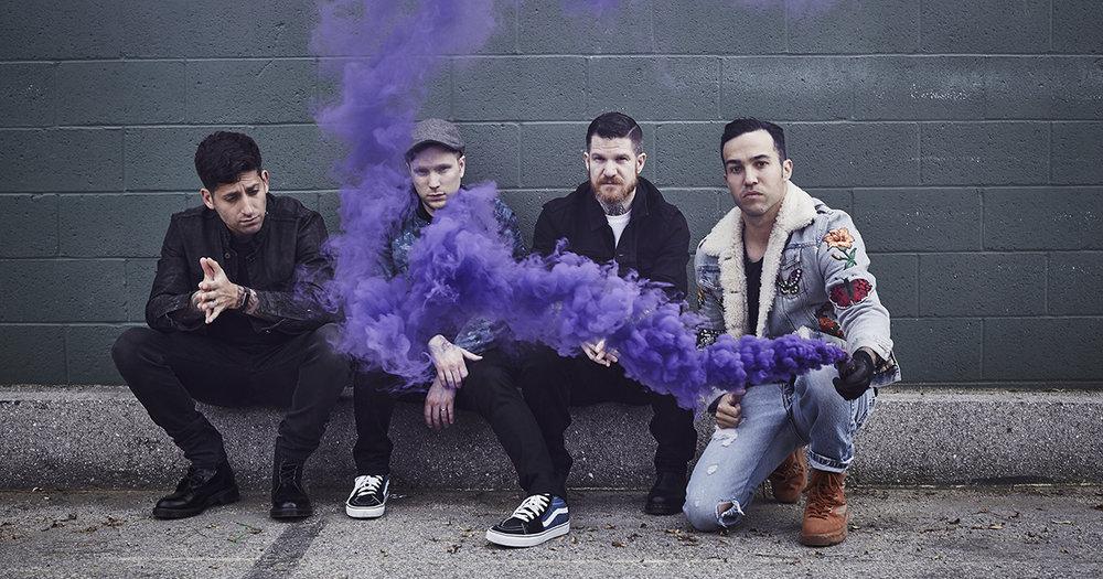 (Photo: falloutboy.com)