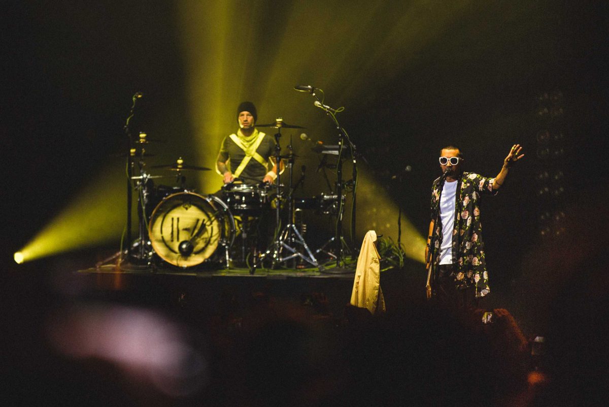 Joshua Dun and Tyler Joseph, the two members of twenty one pilots, brought back moments from their past album "eras," such as Tyler's flower kimono from their "Vessel" days. (Photo/Rock Sound)