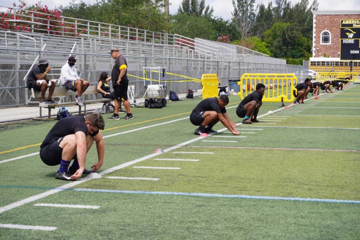 Patriots return to the field, take part in small group conditioning