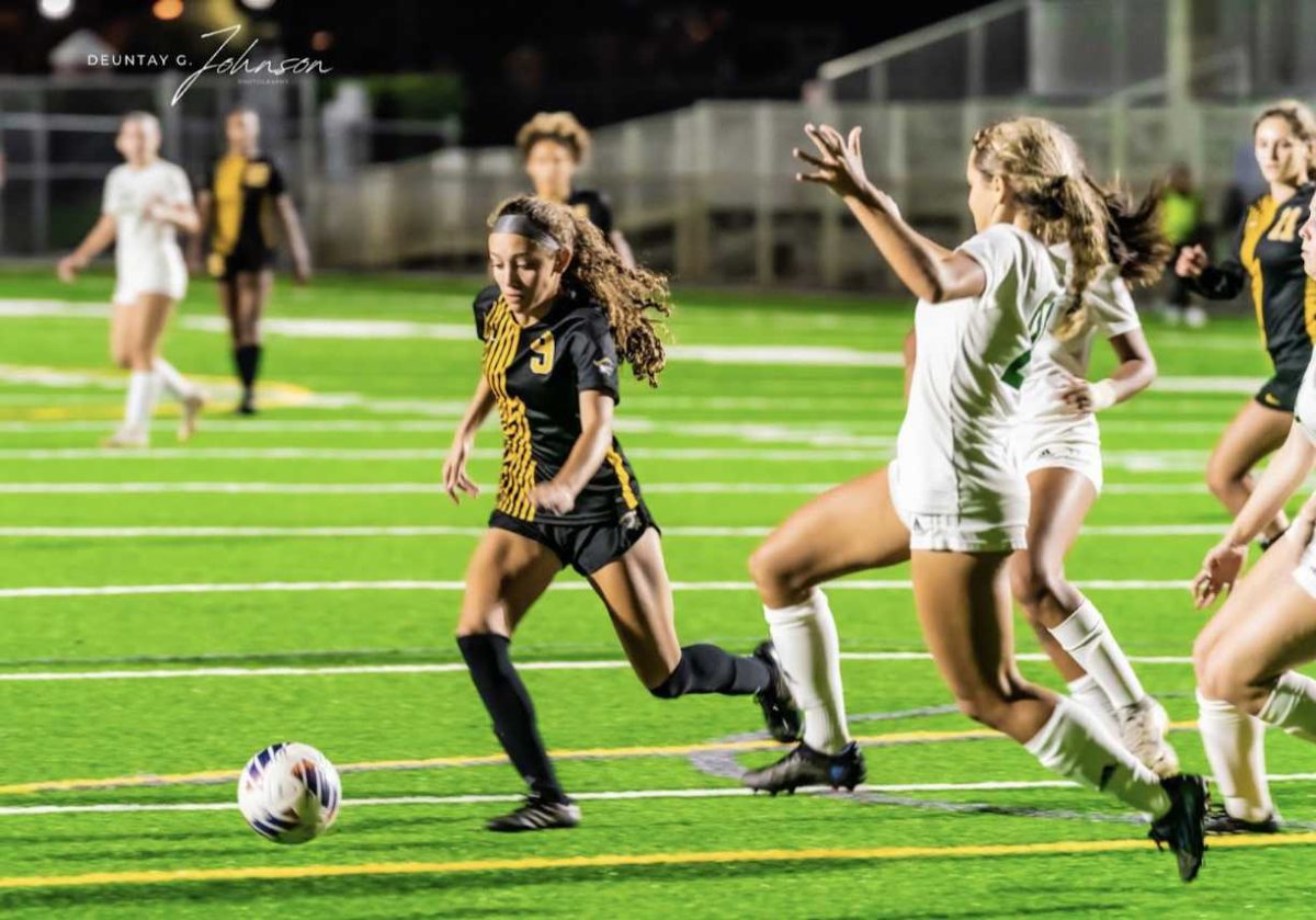 Varsity Girls Soccer win Regional Quarterfinals title