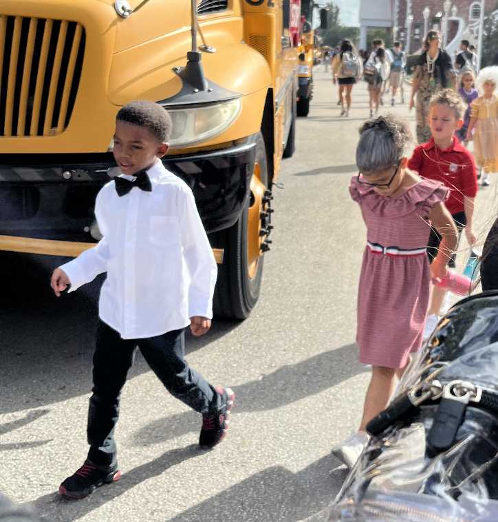 Elderly students take over campus for the 100th day of school