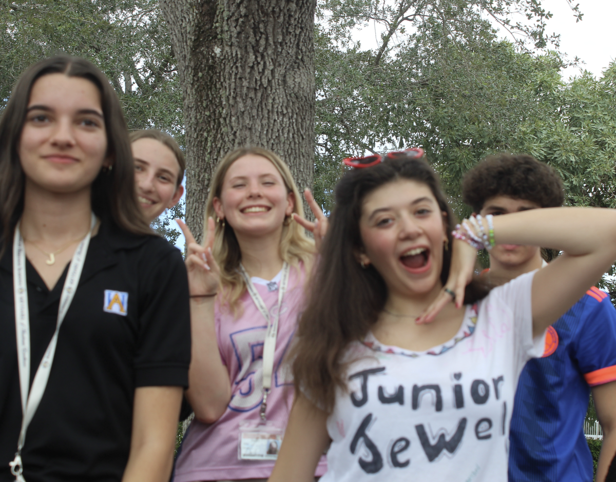 Students rep their favorite teams for Homecoming Day 2 