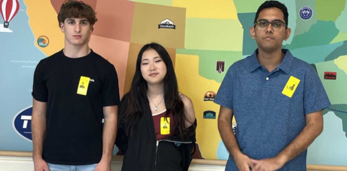SNHS volunteers at Joe DiMaggio Hospital