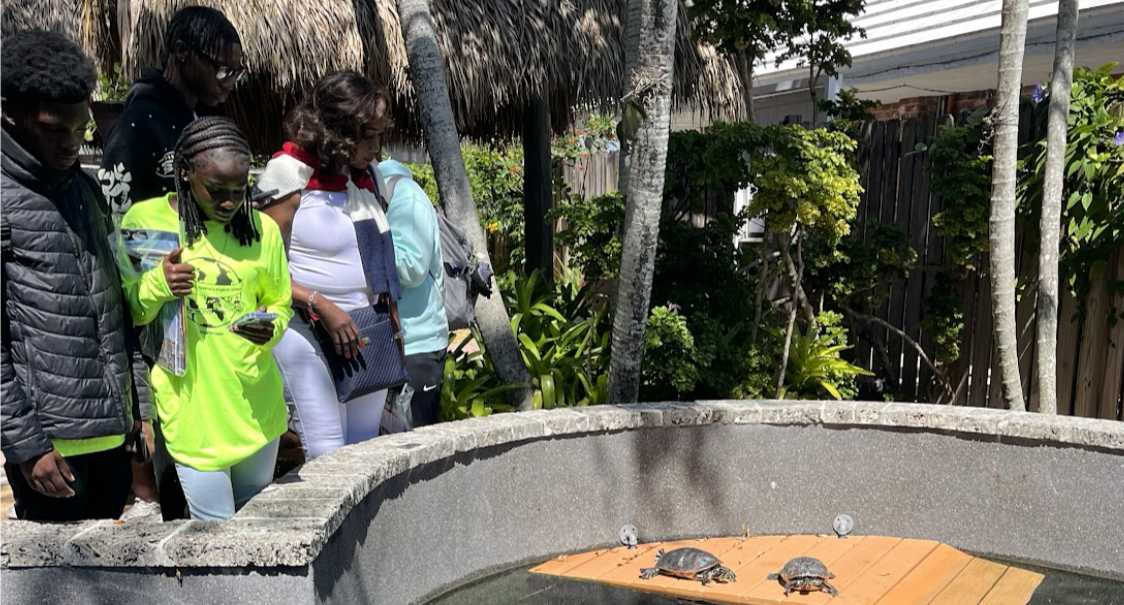 Bahamian students visit Heritage on college tour